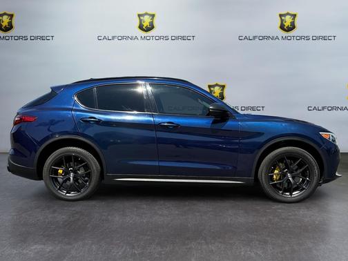 2020 Alfa Romeo Stelvio Base