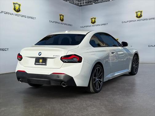 2023 BMW 230 i