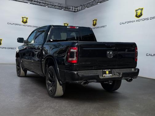 Diamond Black Crystal Pearlcoat 2020 RAM 1500 Limited