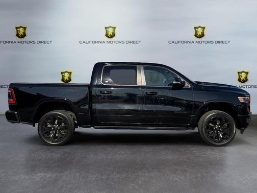 Diamond Black Crystal Pearlcoat 2020 RAM 1500 Limited