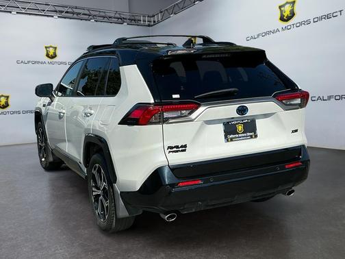 Wind Chill Pearl/Midnight Black Metallic 2024 Toyota RAV4 Prime XSE