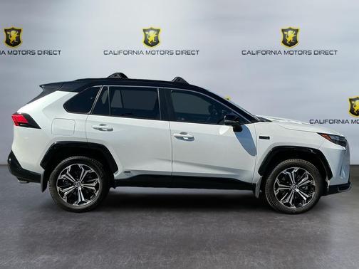 Wind Chill Pearl/Midnight Black Metallic 2024 Toyota RAV4 Prime XSE