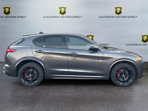 2020 Alfa Romeo Stelvio Quadrifoglio