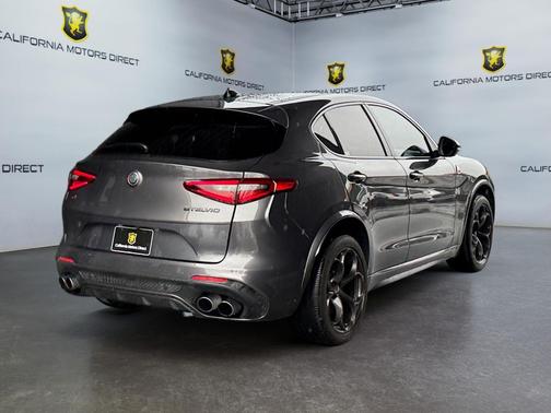 2020 Alfa Romeo Stelvio Quadrifoglio