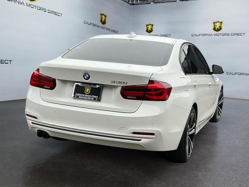 Alpine White 2018 BMW 330 330i