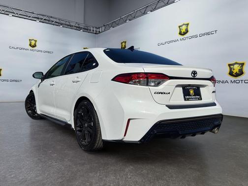 Super White 2021 Toyota Corolla SE