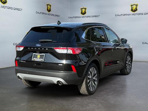 2020 Ford Escape Titanium