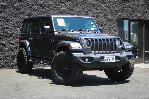 Photo 3 of 24 of 2019 Jeep Wrangler Unlimited Sport