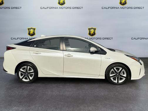 2016 Toyota Prius Four Touring