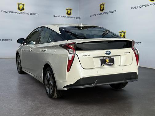 2016 Toyota Prius Four Touring