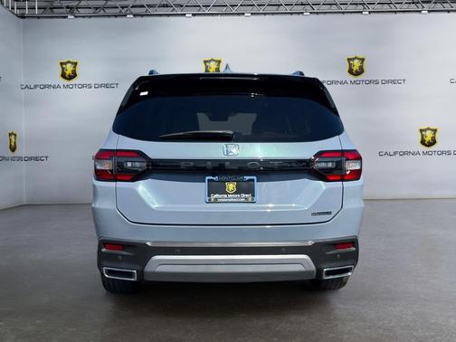 Sonic Gray Pearl 2023 Honda Pilot Touring 8-Passenger