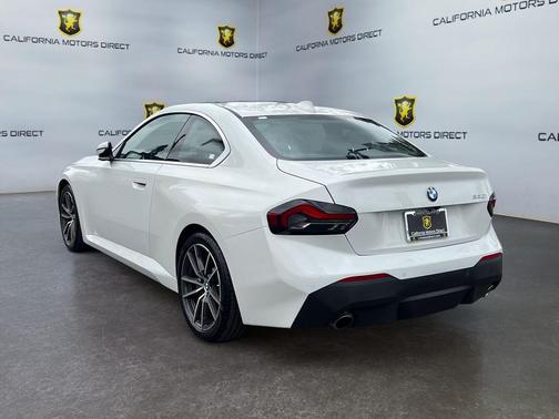 Alpine White 2022 BMW 230 i