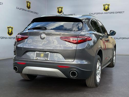 Vesuvio Gray Metallic 2019 Alfa Romeo Stelvio Base