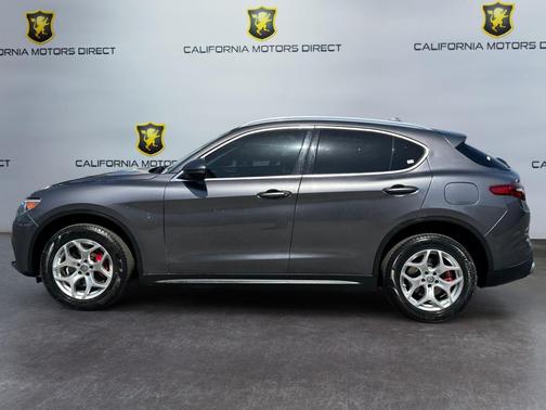 Vesuvio Gray Metallic 2019 Alfa Romeo Stelvio Base
