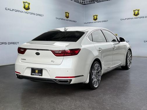 2019 Kia Cadenza Premium