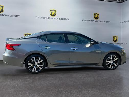 Gun Metallic 2017 Nissan Maxima 3.5 Platinum