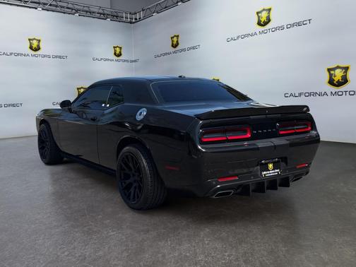 Pitch Black Clearcoat 2022 Dodge Challenger GT