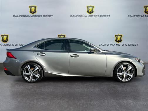 2018 Lexus IS 300 Base