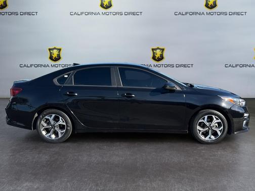 Aurora Black 2021 Kia Forte LXS