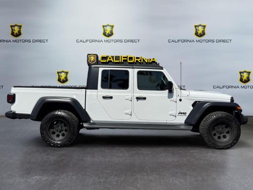 Bright White Clearcoat 2020 Jeep Gladiator Sport S
