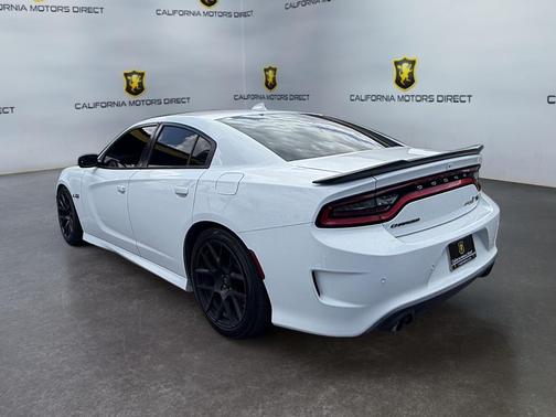 White Knuckle Clearcoat 2017 Dodge Charger R/T Scat Pack