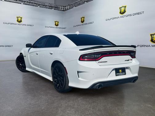 White Knuckle Clearcoat 2017 Dodge Charger R/T Scat Pack