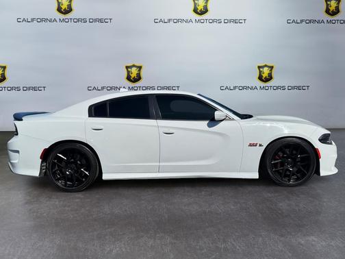 White Knuckle Clearcoat 2017 Dodge Charger R/T Scat Pack
