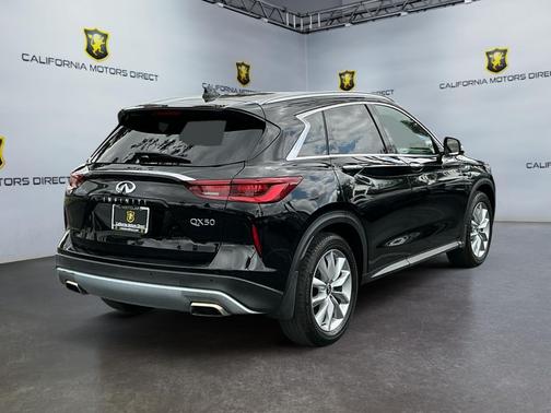 Black Obsidian 2022 INFINITI QX50 LUXE