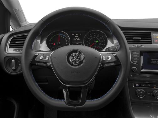 2016 Volkswagen e-Golf SE