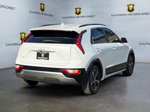 2024 Kia Niro SX
