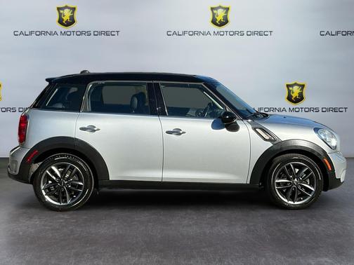 2011 MINI Cooper S Countryman Base