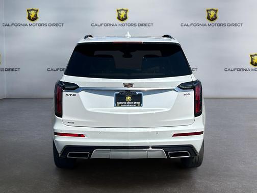 Crystal White Tricoat 2022 Cadillac XT6 Sport AWD