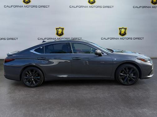 2024 Lexus ES 300h F SPORT Handling