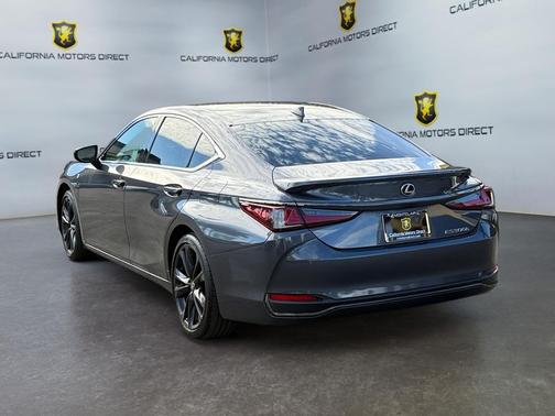 2024 Lexus ES 300h F SPORT Handling