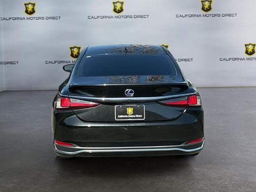 Caviar 2022 Lexus ES 300h Base