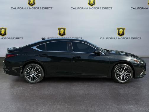 Caviar 2022 Lexus ES 300h Base