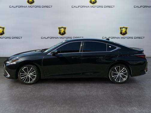 Caviar 2022 Lexus ES 300h Base