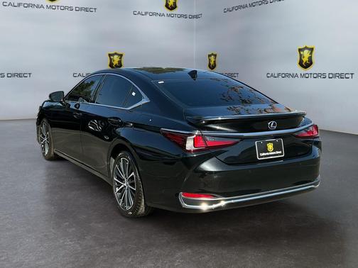 Caviar 2022 Lexus ES 300h Base