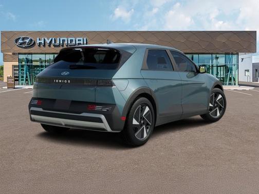 2025 Hyundai IONIQ 5 SE
