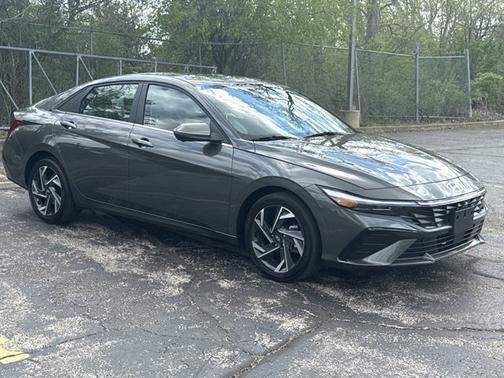 2024 Hyundai ELANTRA Limited