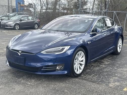 2017 Tesla Model S 90D
