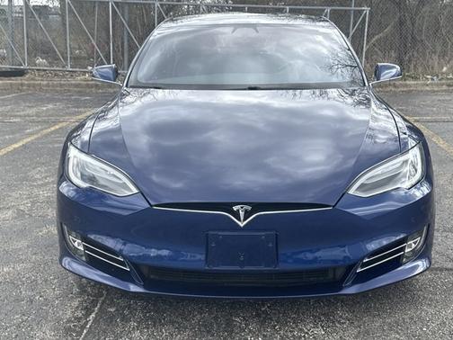 2017 Tesla Model S 90D