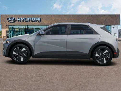 2025 Hyundai IONIQ 5 SE