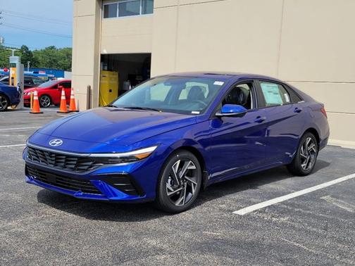 2024 Hyundai ELANTRA Limited