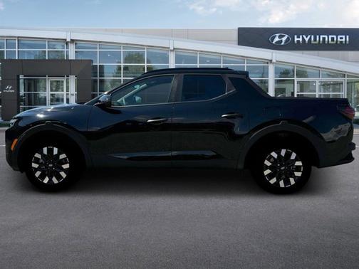 2025 Hyundai SANTA CRUZ SEL Activity