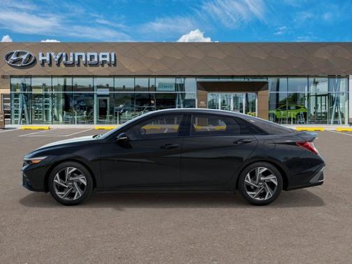 2025 Hyundai ELANTRA HEV SEL Sport