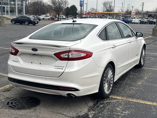 2014 Ford Fusion Titanium Hybrid