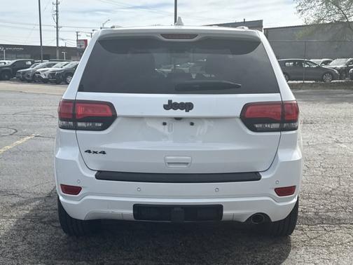 2017 Jeep Grand Cherokee Altitude