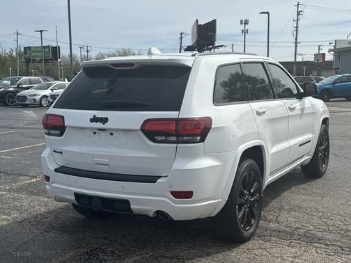 2017 Jeep Grand Cherokee Altitude