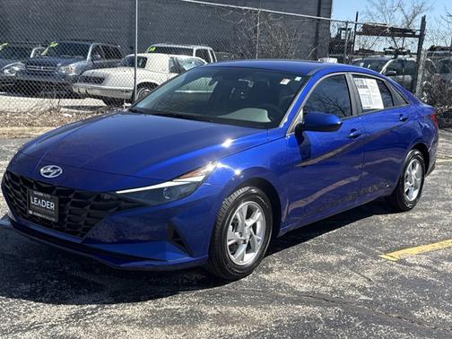 2023 Hyundai ELANTRA SE